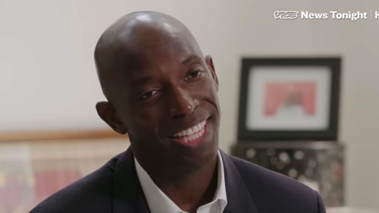 Potential Democratic Presidential Candidate Has A Proposal That Will Make Recent College Grads Very Happy