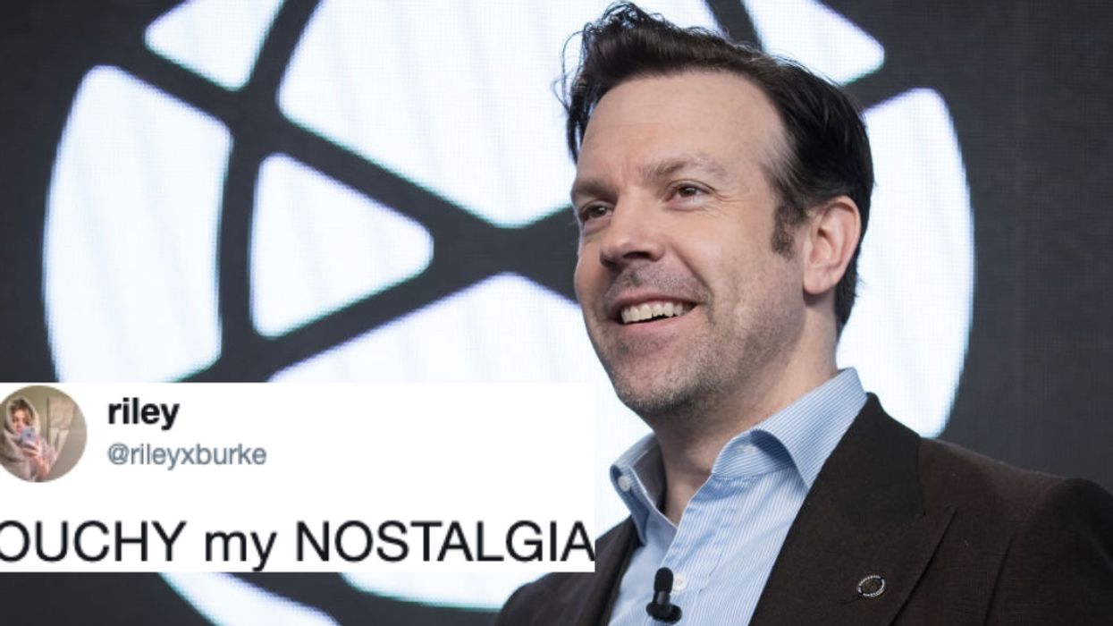 Jason Sudeikis Just Wore A Shirt On 'SNL' That Has Fans Feeling Super Nostalgic