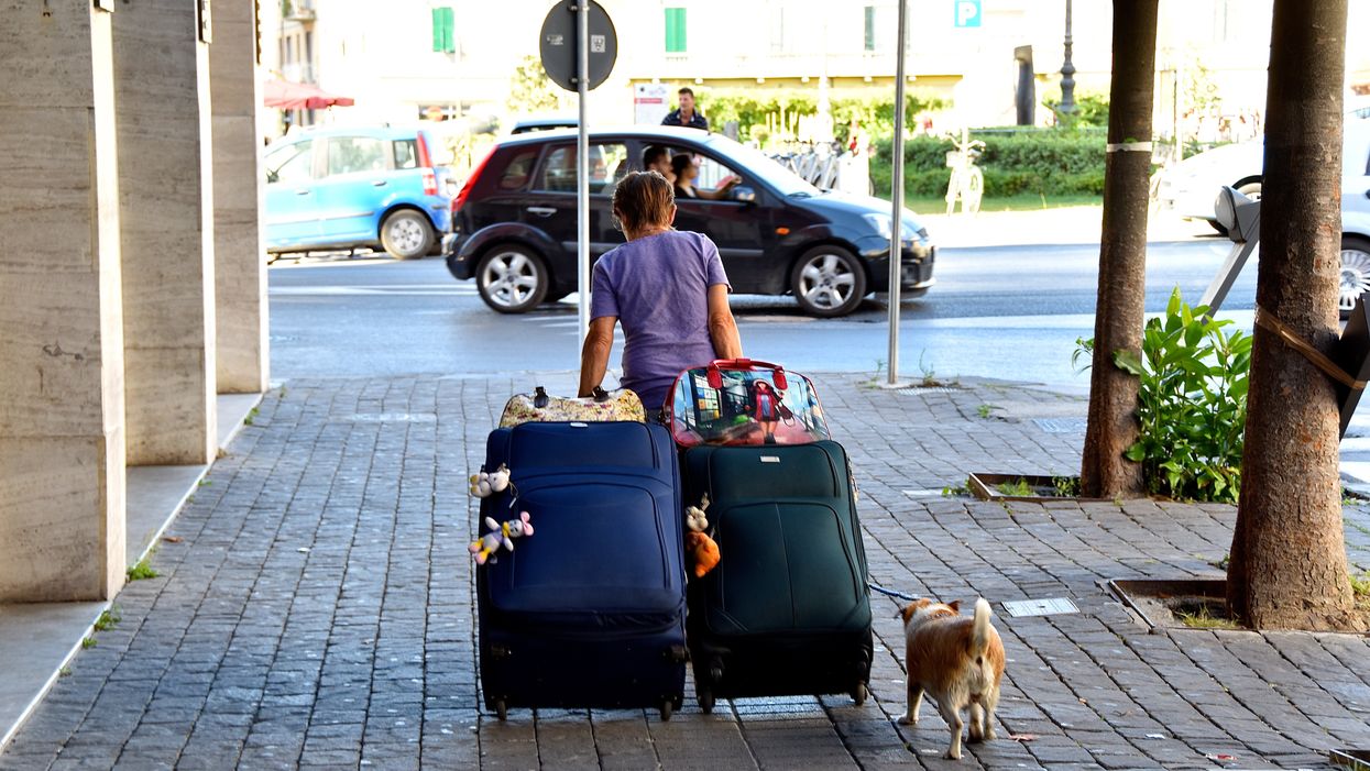 People Reveal Which Deal-Breaker Ended Their Relationship After Moving In