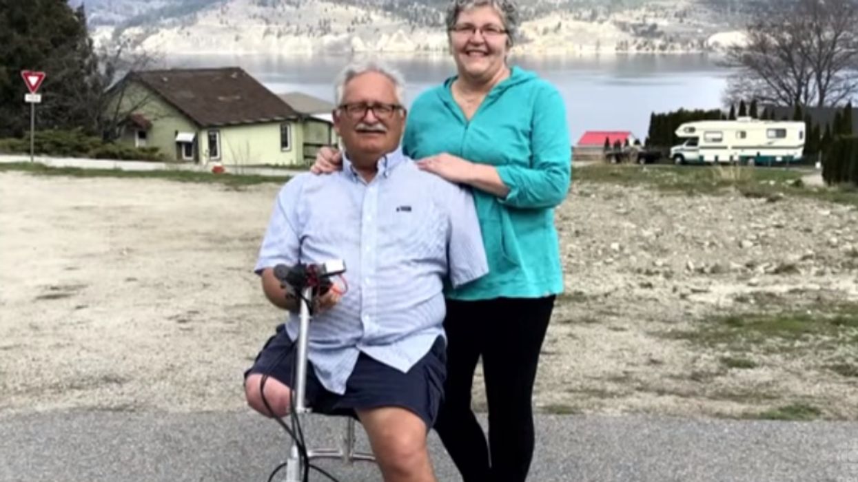 Amputee Says He Had To 'Crawl Across The Floor' After United Airlines Confiscated The Batteries For His Scooter