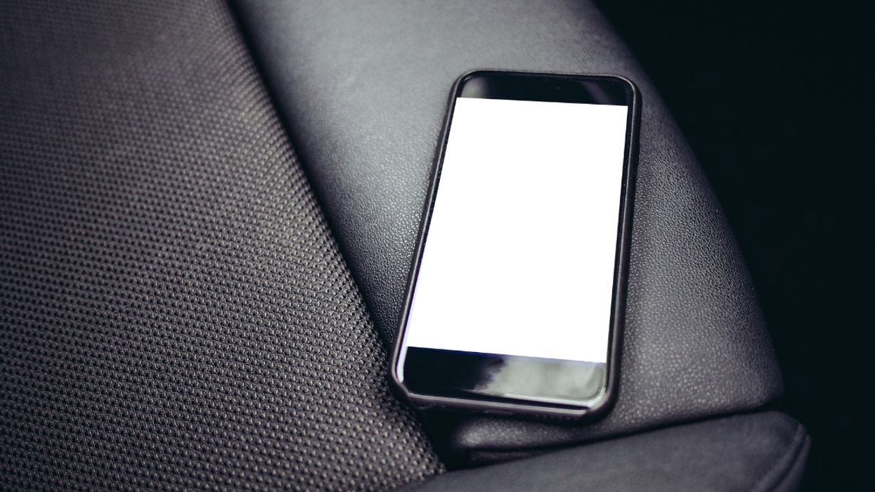 Heroic Maryland 4-Year-Old Stuck In Hot Car With Six Other Toddlers Manages To Call 911 For Help