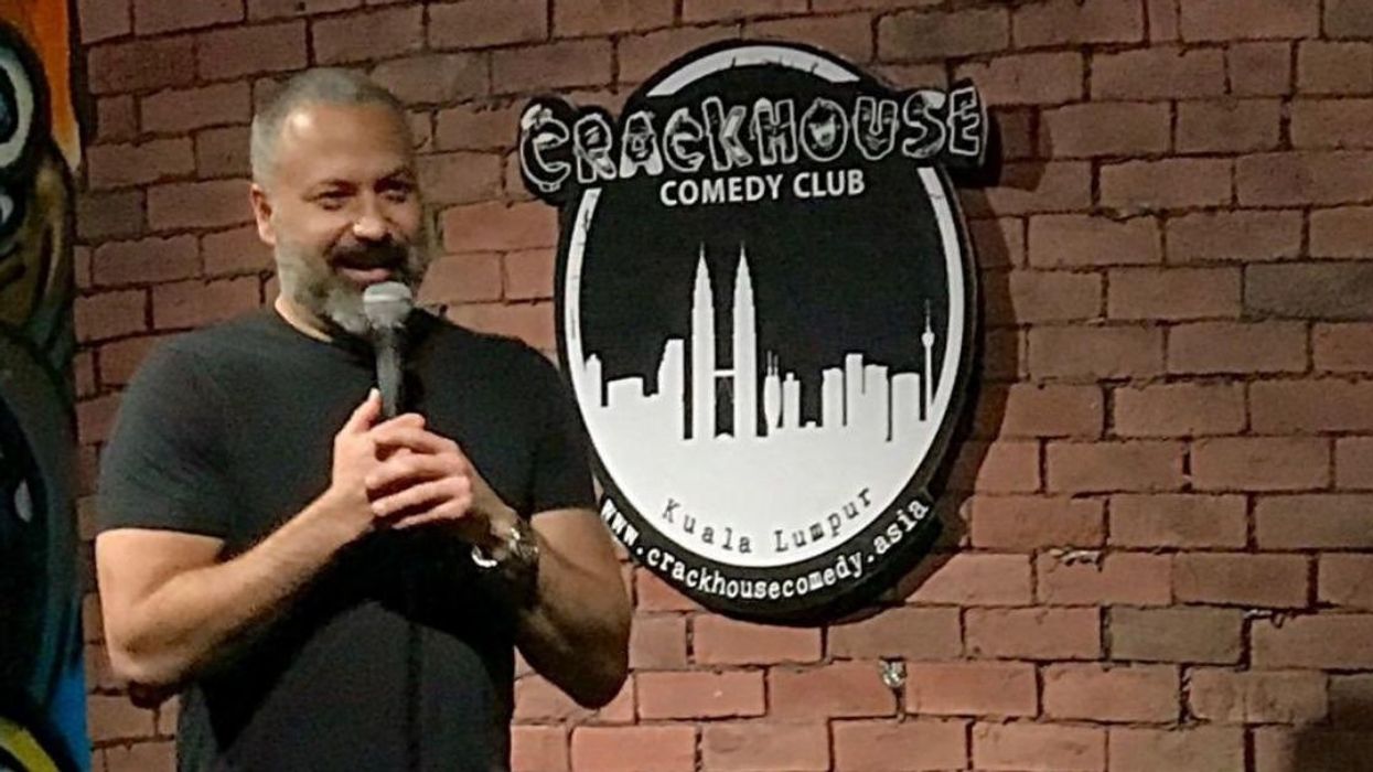 Florida Man Calls 911 On A Middle Eastern Comedian For Joking About Starting A Terrorist Group During His Set