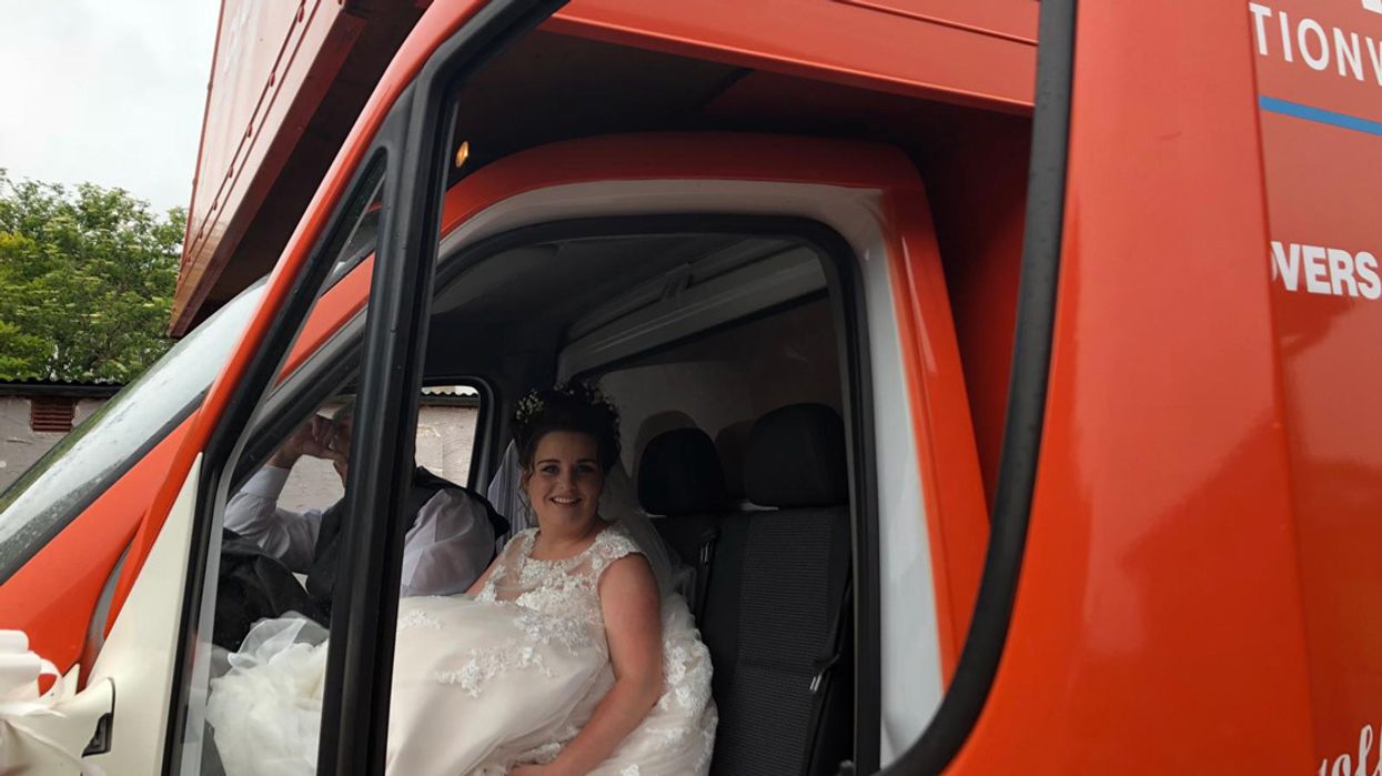 Bride Explains The Touching Reason She Showed Up To Her Wedding In A Bright Orange Moving Van