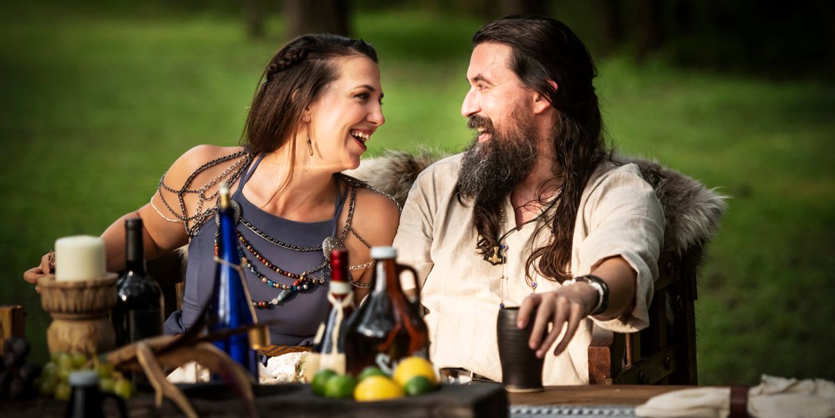 Pagan Couple Goes All Out With Their Three Day Viking Wedding, Complete With Blood Offerings And A Hog Roast