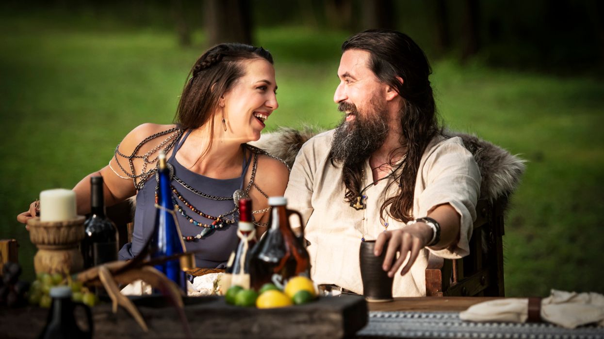 Pagan Couple Goes All Out With Their Three Day Viking Wedding, Complete With Blood Offerings And A Hog Roast