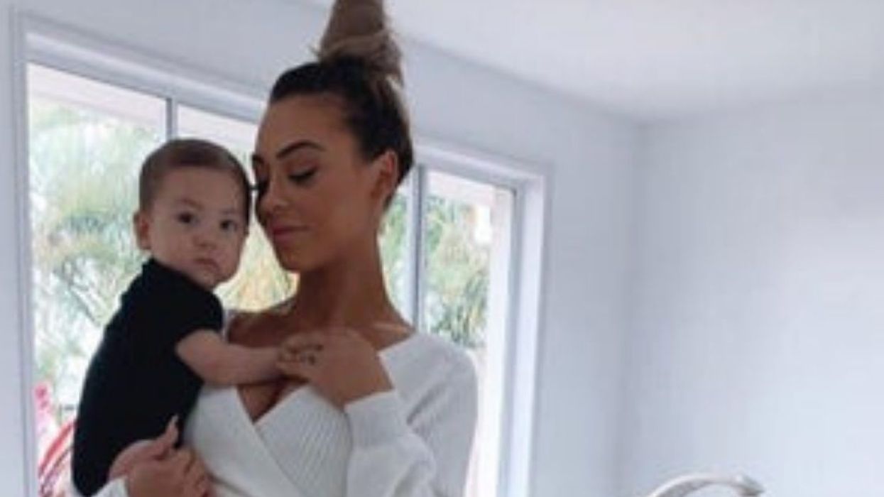 Someone Just Noticed A Cringey Error In This Instagrammer's Photo, And People Can't Even