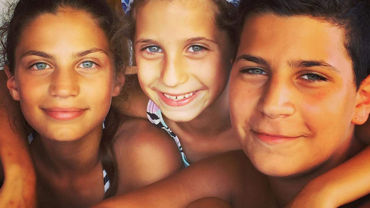 Desperate Parents Spend Over $40k In Attempt To Figure Out What Left Their Healthy Teen Suddenly Paralyzed