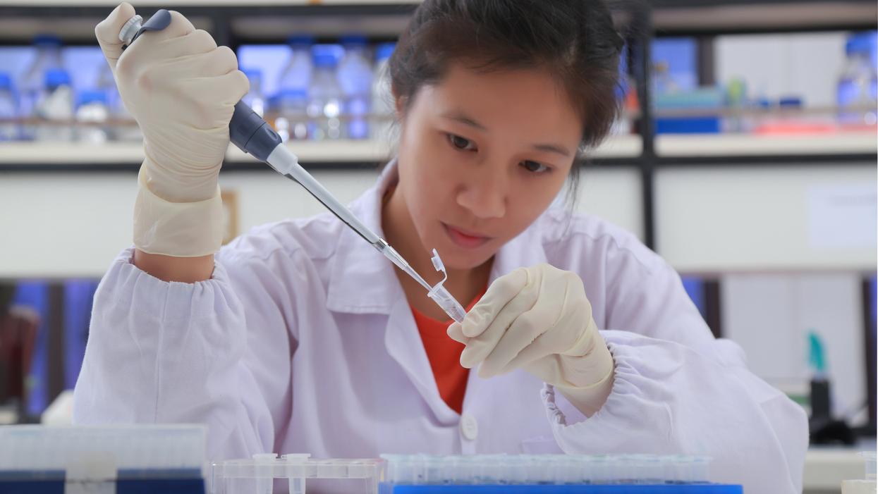 Scientists Correct Misconceptions Average People Have That Drive Them Nuts