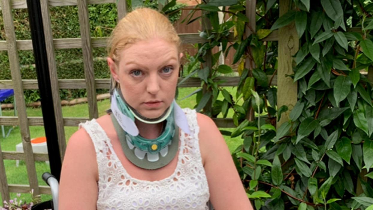 Woman Faces Being Internally Decapitated By Simply Turning Her Head To The Left Thanks To Ultra-Rare Condition