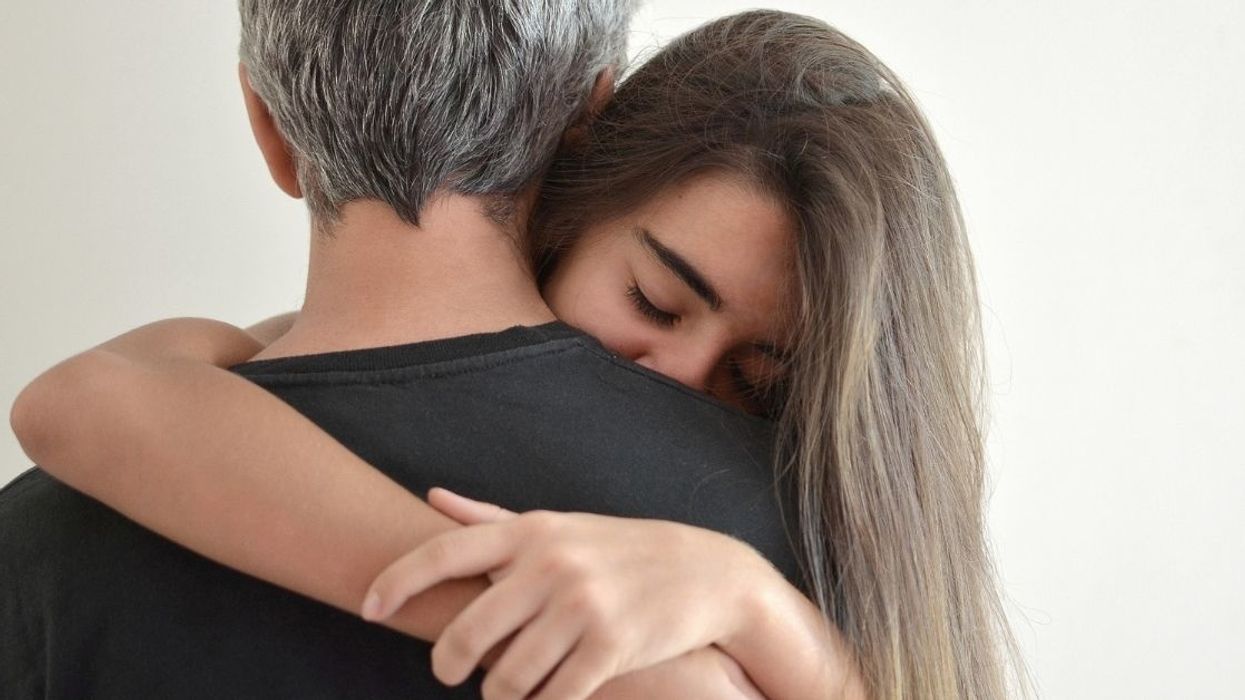 Dad Is Offended When His Wife And In-Laws Tell Him To Stop Cuddling With His 15 Year-Old Daughter