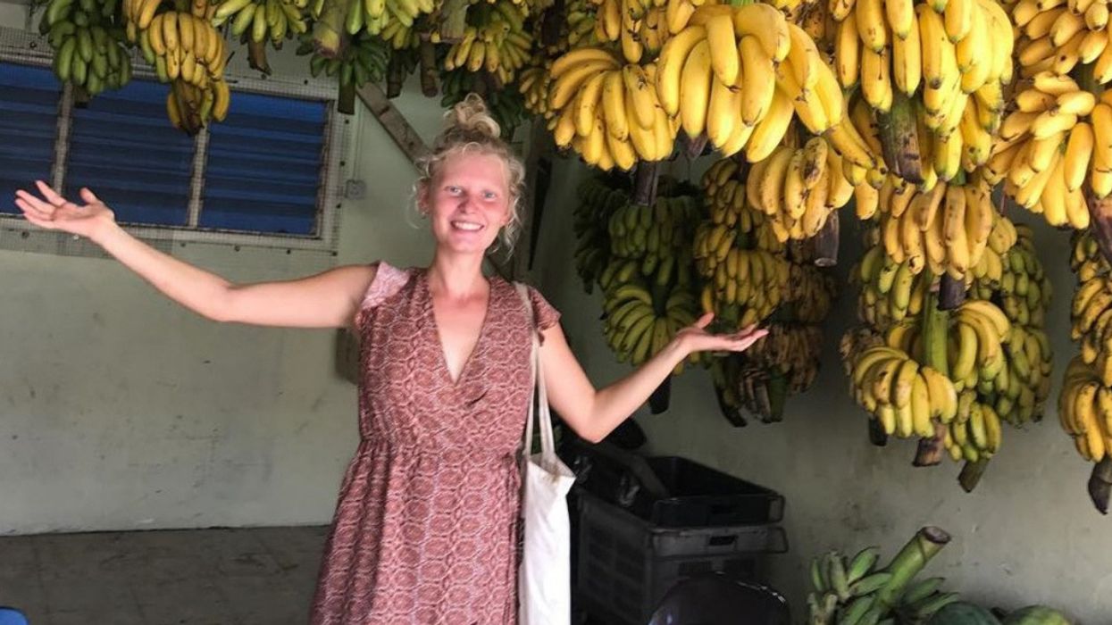 23-Year-Old Mother-To-Be Swears By 'Fruitarian' Diet—And She Hopes Her Unborn Baby Will Follow Suit