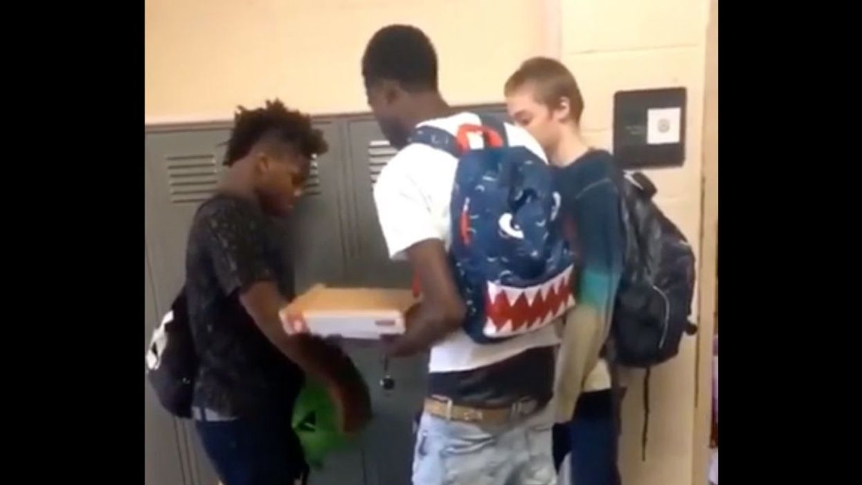 Memphis Students Buy New Clothes For Freshman After He's Bullied For Wearing The Same Outfit Every Day