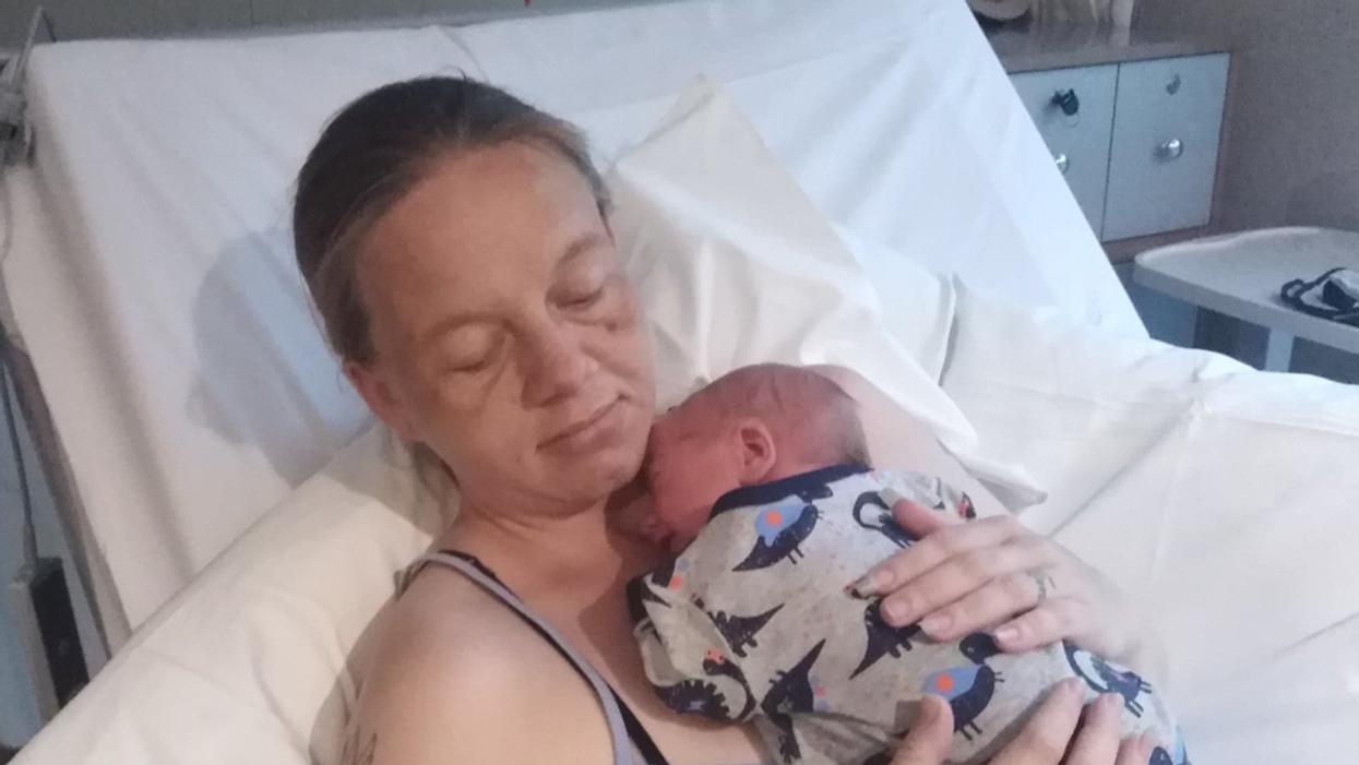 Mom Whose Baby Girl Was 'Killed By A Kiss' Gives Birth To Rainbow Baby On First Anniversary Of Her Death