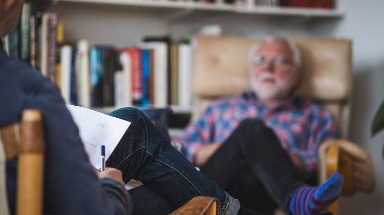 Mental Health Professionals Share Red Flags That May Seem Normal But Should Be Checked Out