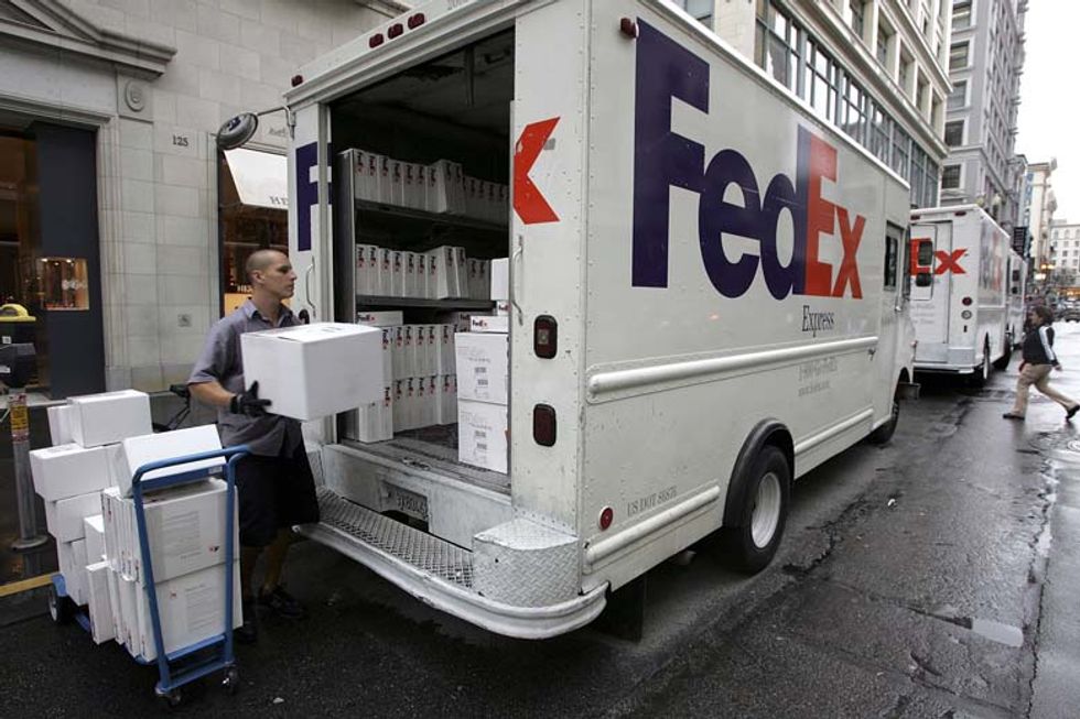 Is Fedex Delivering On Veterans Day 2025