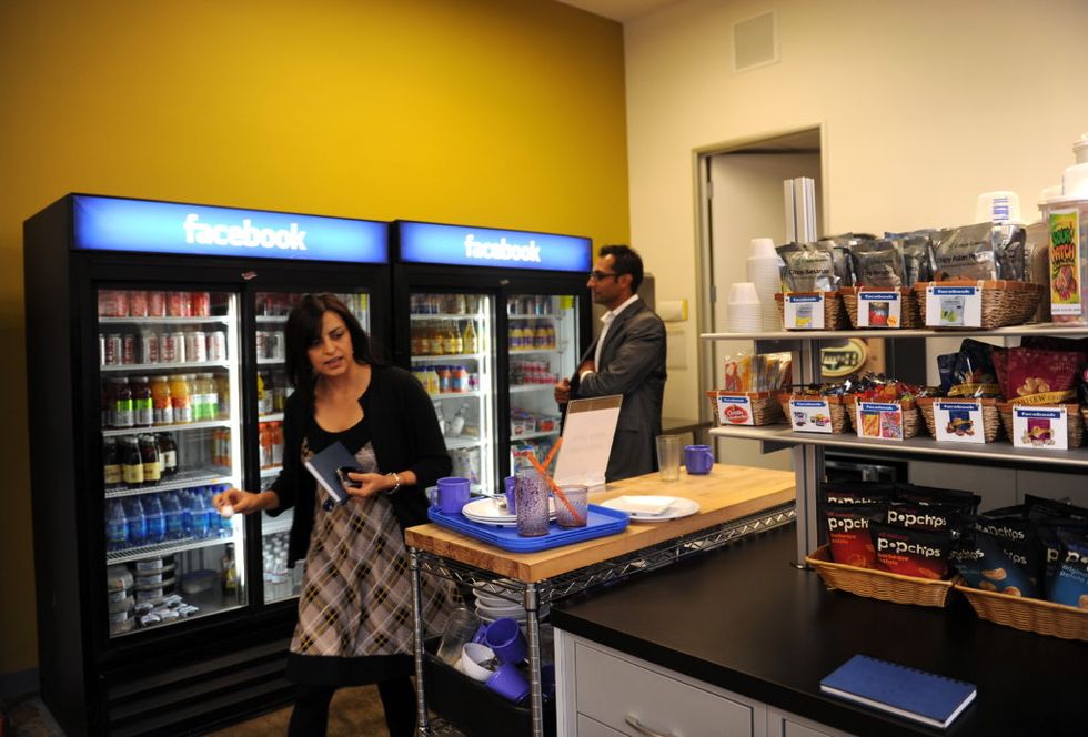 Silicon Valley Tech Firms Are Phasing Out Their Free On-Site Cafeterias, and for a Very Good Reason