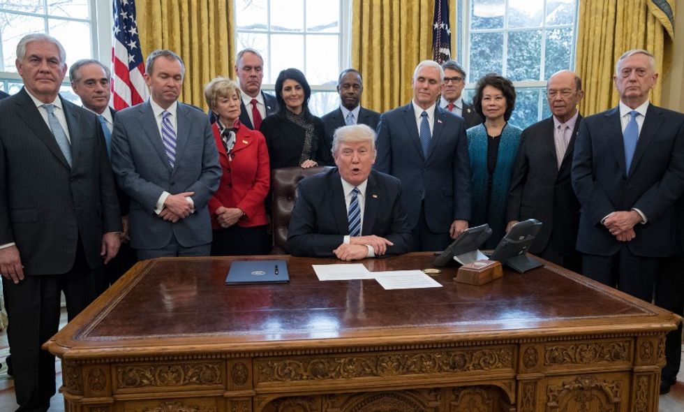 Twitter Detective Has a Surprisingly Compelling Theory as to Which Trump Official Wrote the Anonymous New York Times OpEd