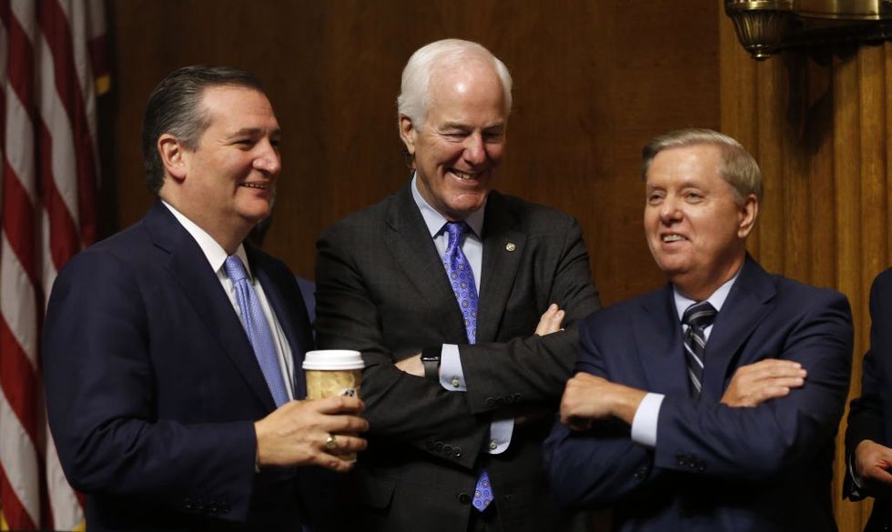 Republican Senator Claims Kavanaugh Protesters Were 'Paid,' Journalist Makes Him Regret It Almost Immediately With Viral Tweet