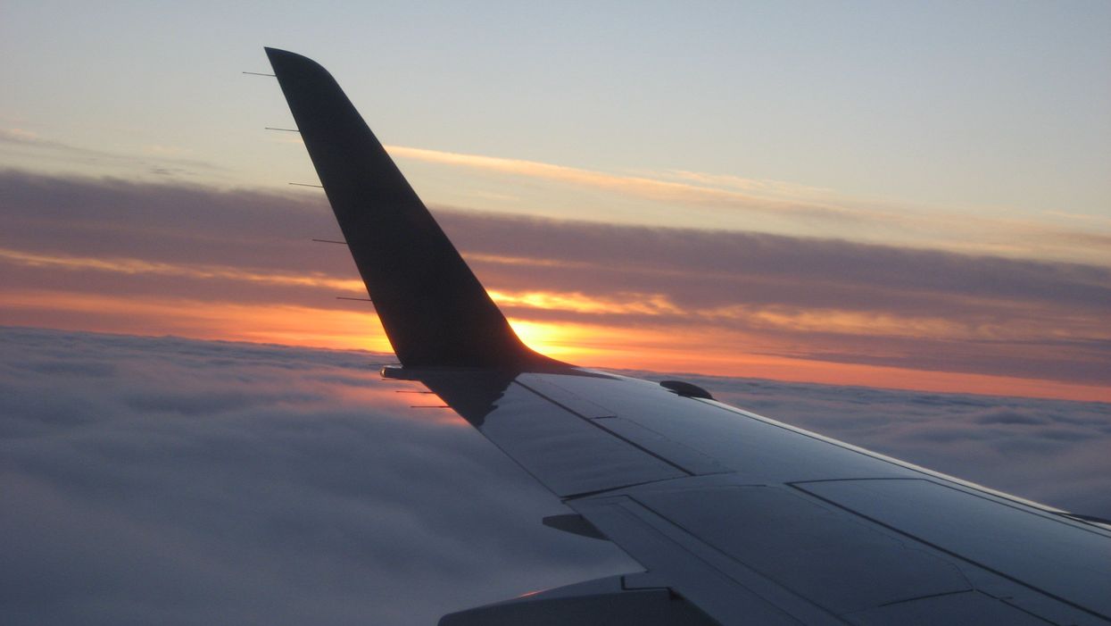 People Share What Happened When Someone Died On Their Plane Mid-Flight