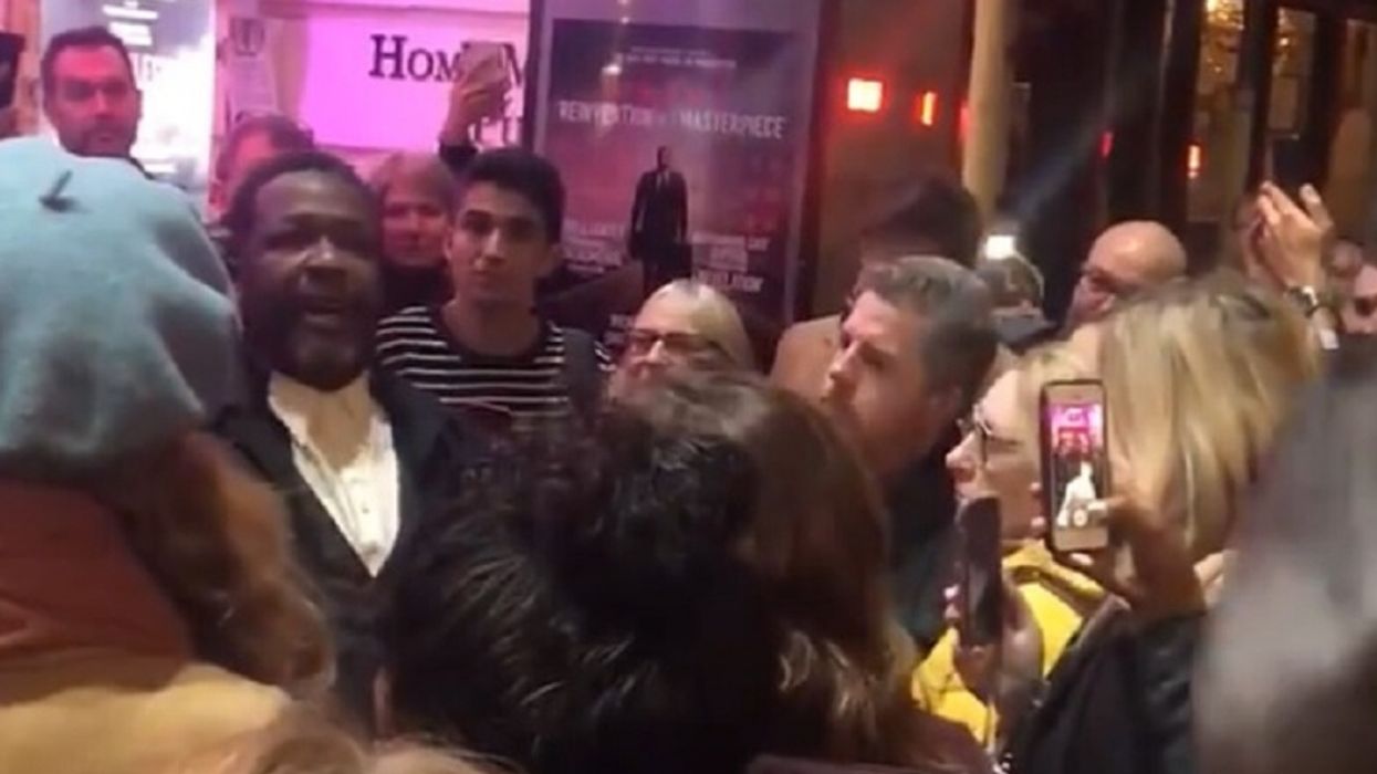 Actor Apologizes To Audience After Theater Ceiling Partially Collapses Mid-Performance