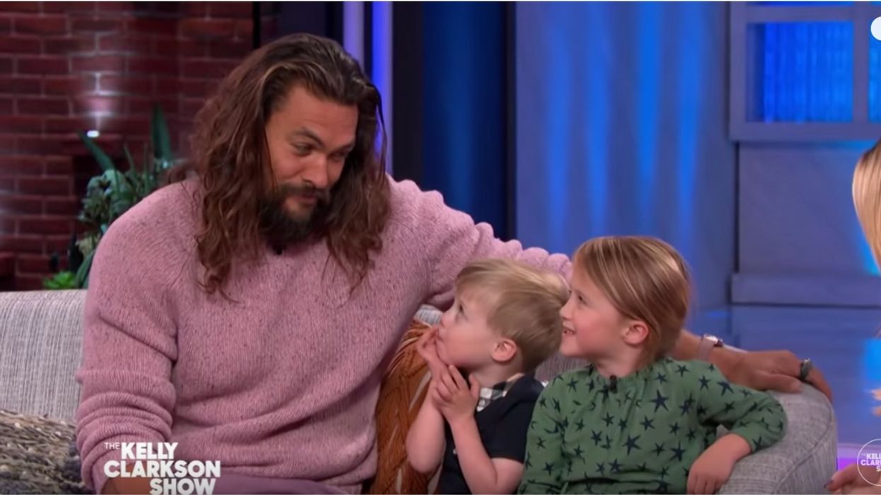 Kelly Clarkson's Kids Adorably Ask Jason Momoa If He Knows Ariel From 'The Little Mermaid'