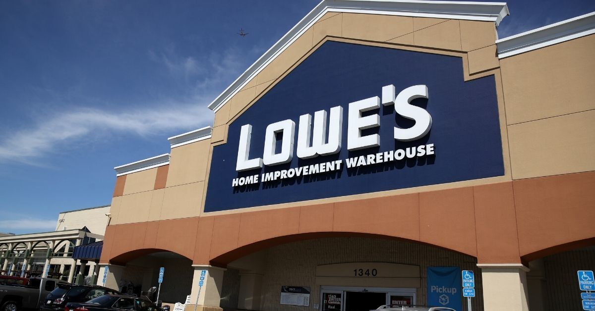 Image Of Kitchen Scale On Lowe's Website Has People Doing A Double Take