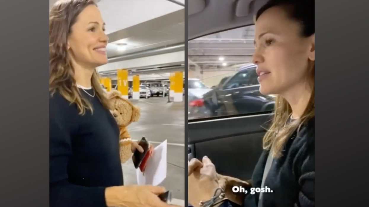 Jennifer Garner Posts Hilarious Video After Losing Her Car In A One-Level Parking Garage For A Full 30 Minutes
