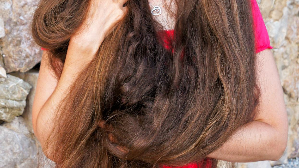 People With Really Long Hair Explain Their Daily Struggles