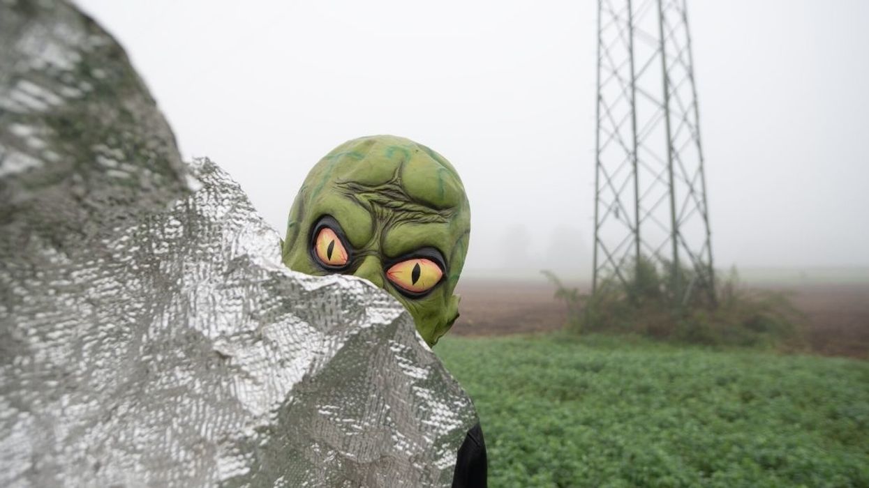 Physicist Has Theory As To Why We Haven't Met Aliens Yet, And It's Pretty Depressing