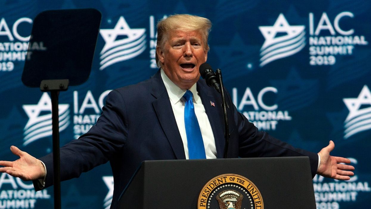 Trump Is Getting Dragged After Bringing Back His 'Smocking Gun' Typo In Impeachment Twitter Rant