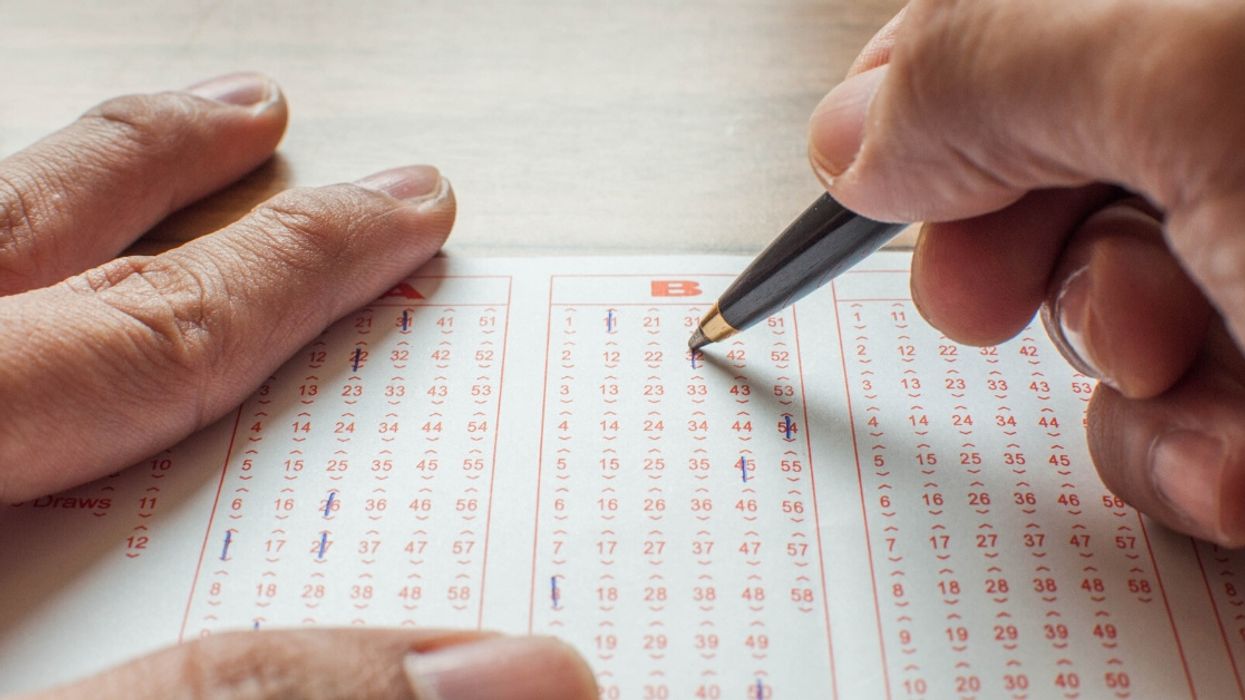 Australian Man Whose Uninsured Home Was Destroyed By Bushfires Wins The Lottery