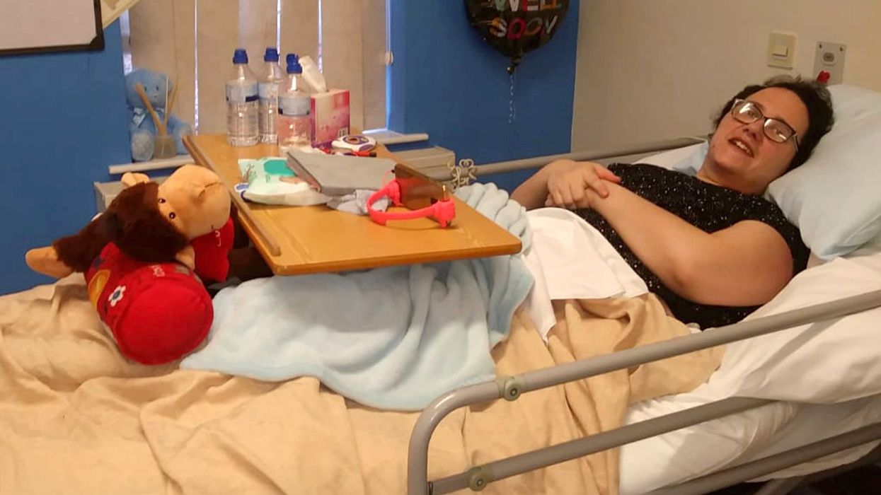 Six-Year-Old Girl Saves Her Mother's Life After Realizing Her Mom Was Having A Stroke On An Airplane