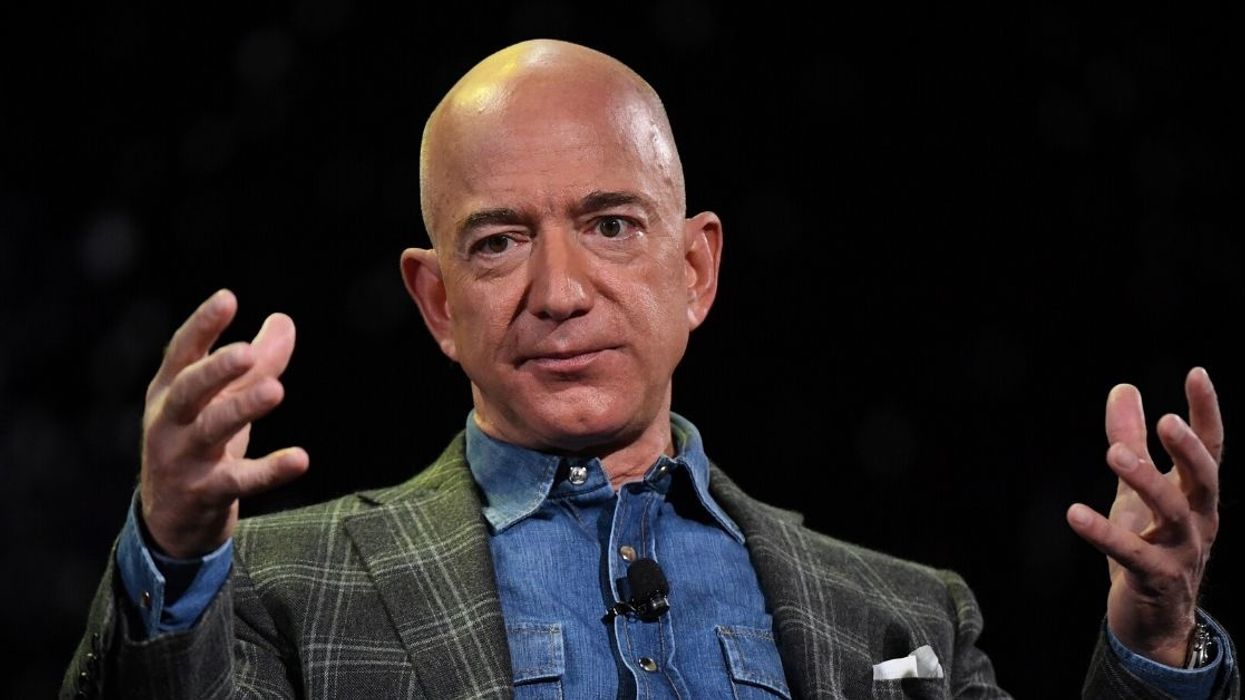 Amazon Founder Jeff Bezos Called Out For His Small Donation To Australian Wildfire Relief Considering His Sizeable Wealth