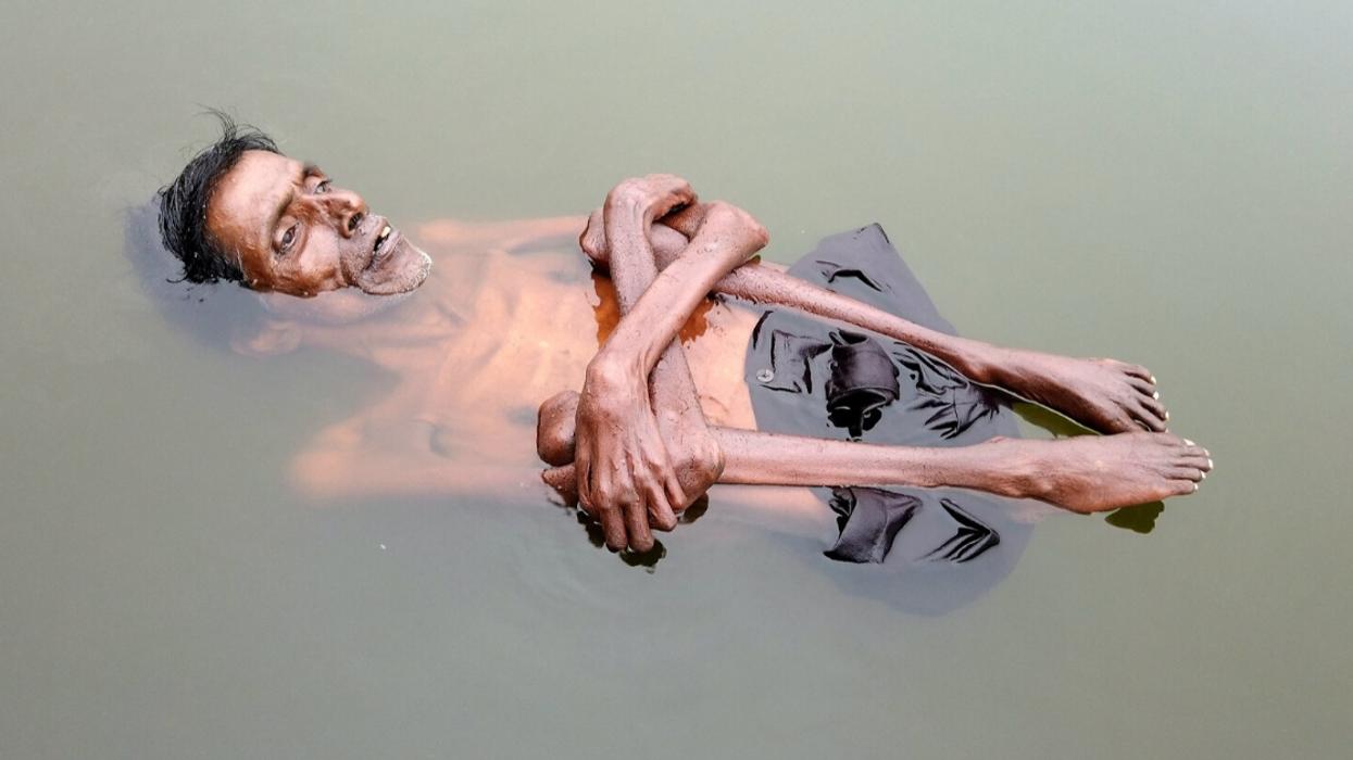 Elderly Paralyzed Man Says His Ability To Float In The Water And 'Never Drown' Is A 'Blessing From God'