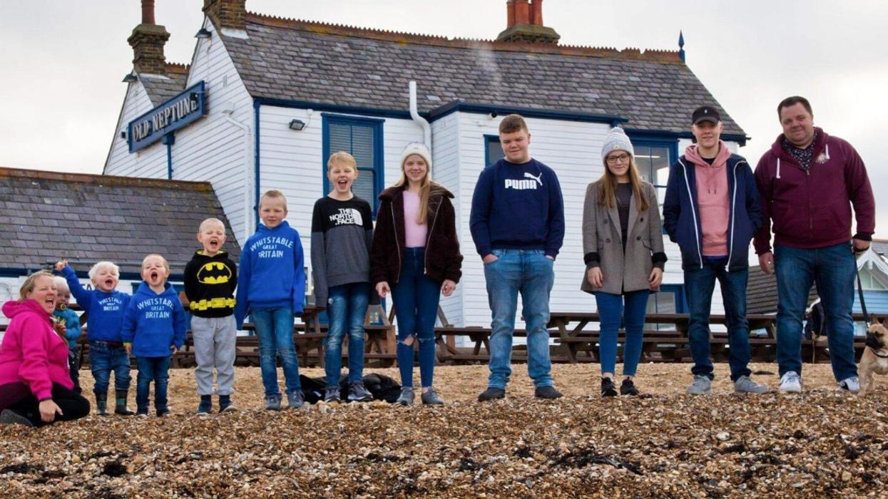 Mom Who Was Told By Doctors She Could Never Have Kids Defies The Odds By Giving Birth To 10 Children