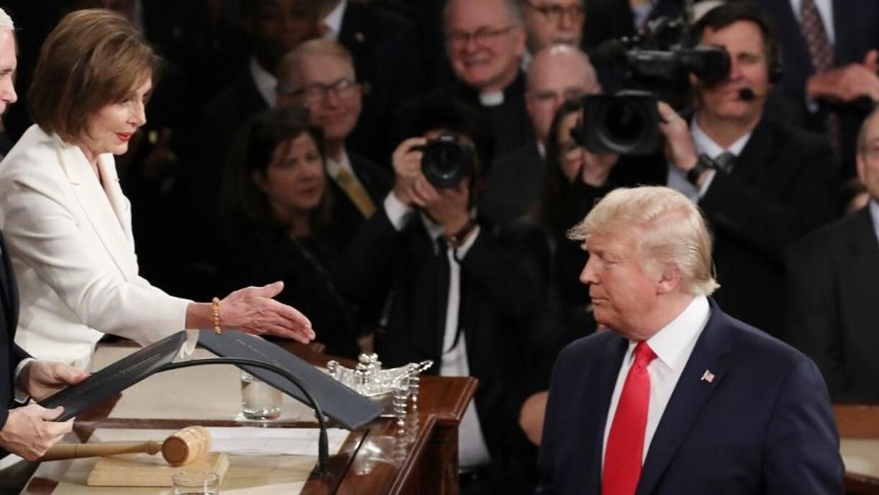 Barack Obama's Former Photographer Expertly Trolls Trump For Snubbing Nancy Pelosi's Handshake At The SOTU