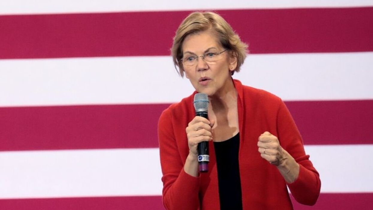 Elizabeth Warren Has the Perfect Response When Asked Who Her Mike Pence Will Be to Look At Her 'With Adoring Eyes'