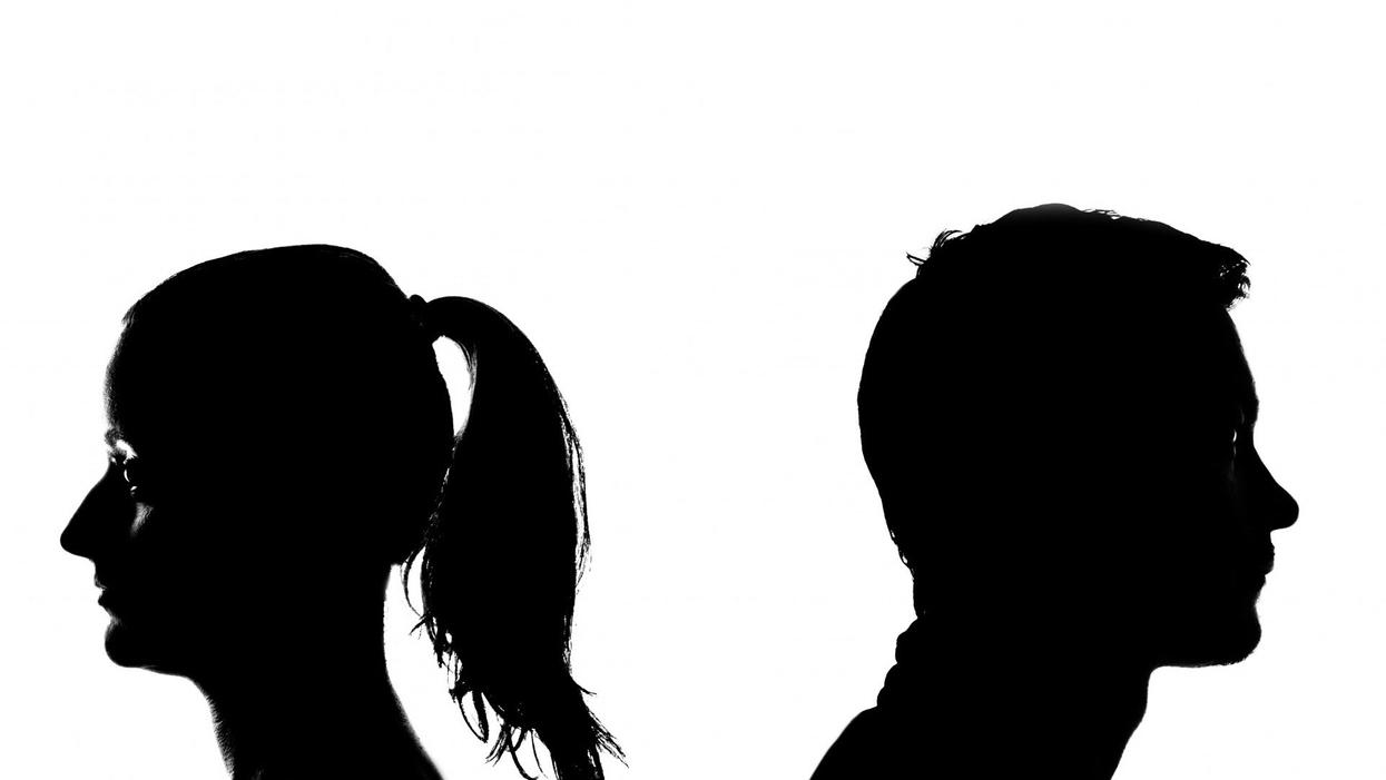 People Share Signs That A Relationship Has Run Its Course