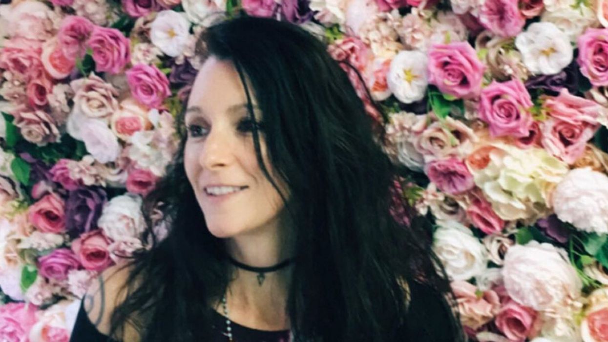Unconventional Mom Who 'Unschooled' All Of Her Kids Puts Her Expertise To Use With Helpful Homeschooling Kits For Parents