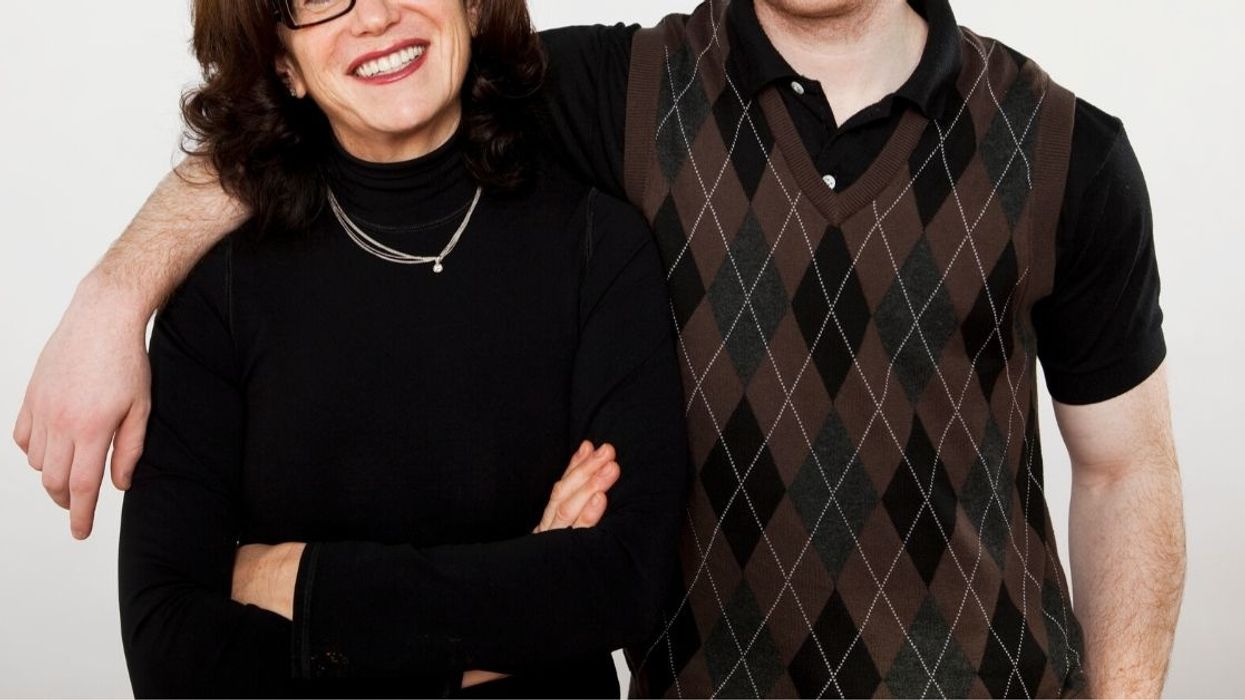 Man Wonders If He'd Be A Bad Son If He Took A New Job And Got A New Apartment, Possibly Leaving His Overbearing 'Helicopter Mom' Homeless