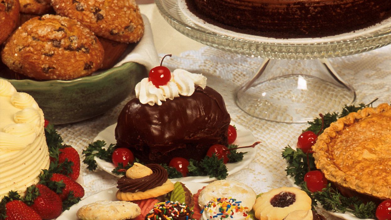 People Describe Which Foods Look Amazing But Taste Terrible