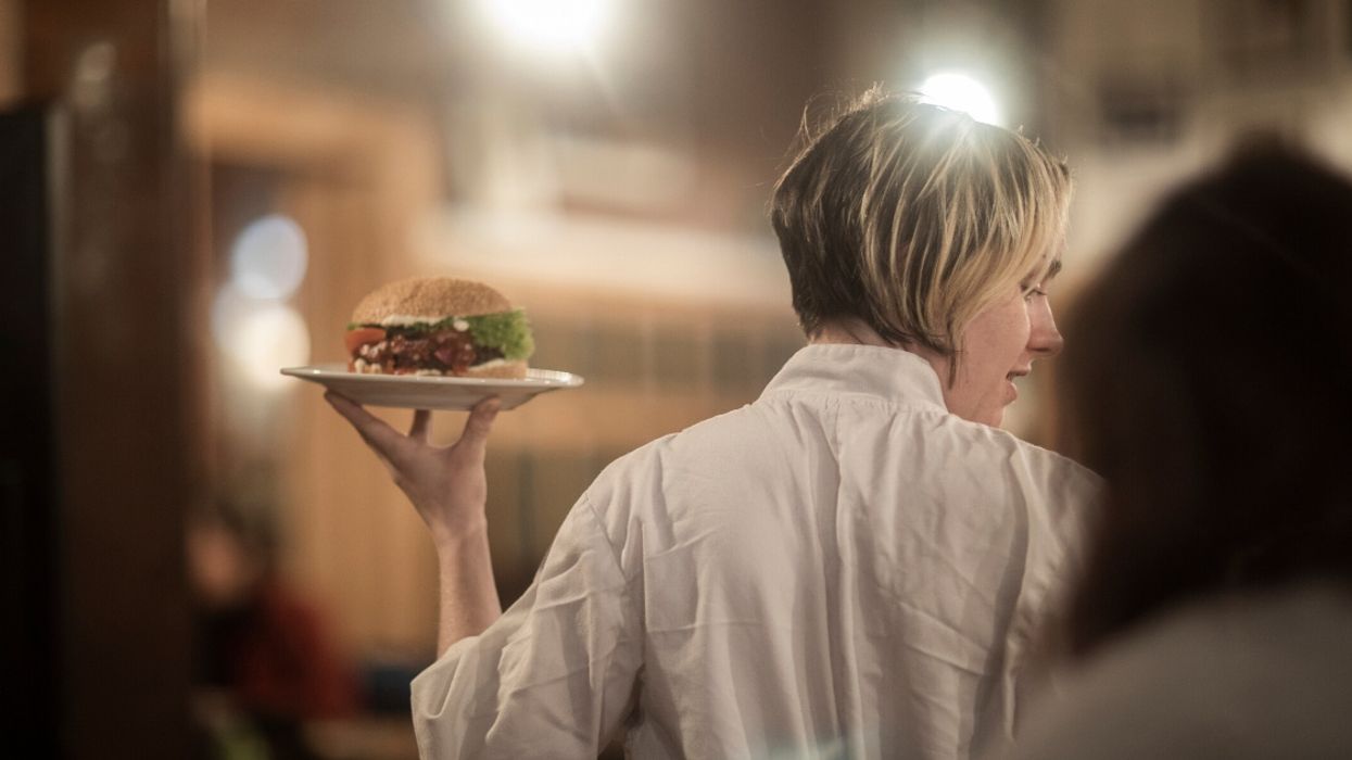 Restaurant Worker's Lazy Attitude And Racist Comments About Customers Spark Drama Between Her And A Coworker