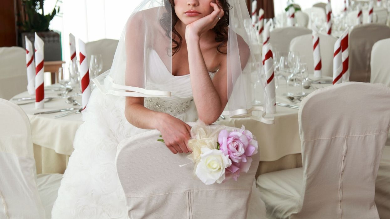 Bride Asks If She Was Wrong To Have Her Creepy Uncle Kicked Out Of Her Wedding After It Sparks Family Drama