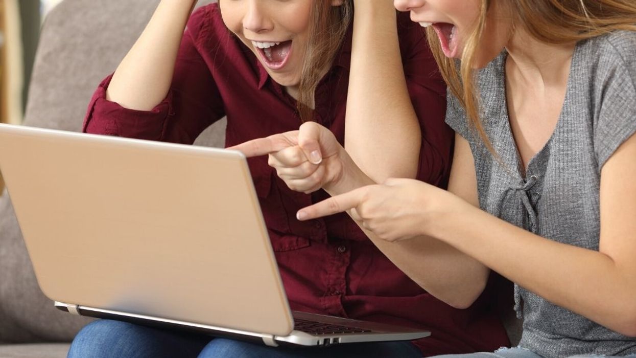 Students Conflicted After Professor Fired For Sharing Screen With Bookmark Of Adult Website Visible On Zoom