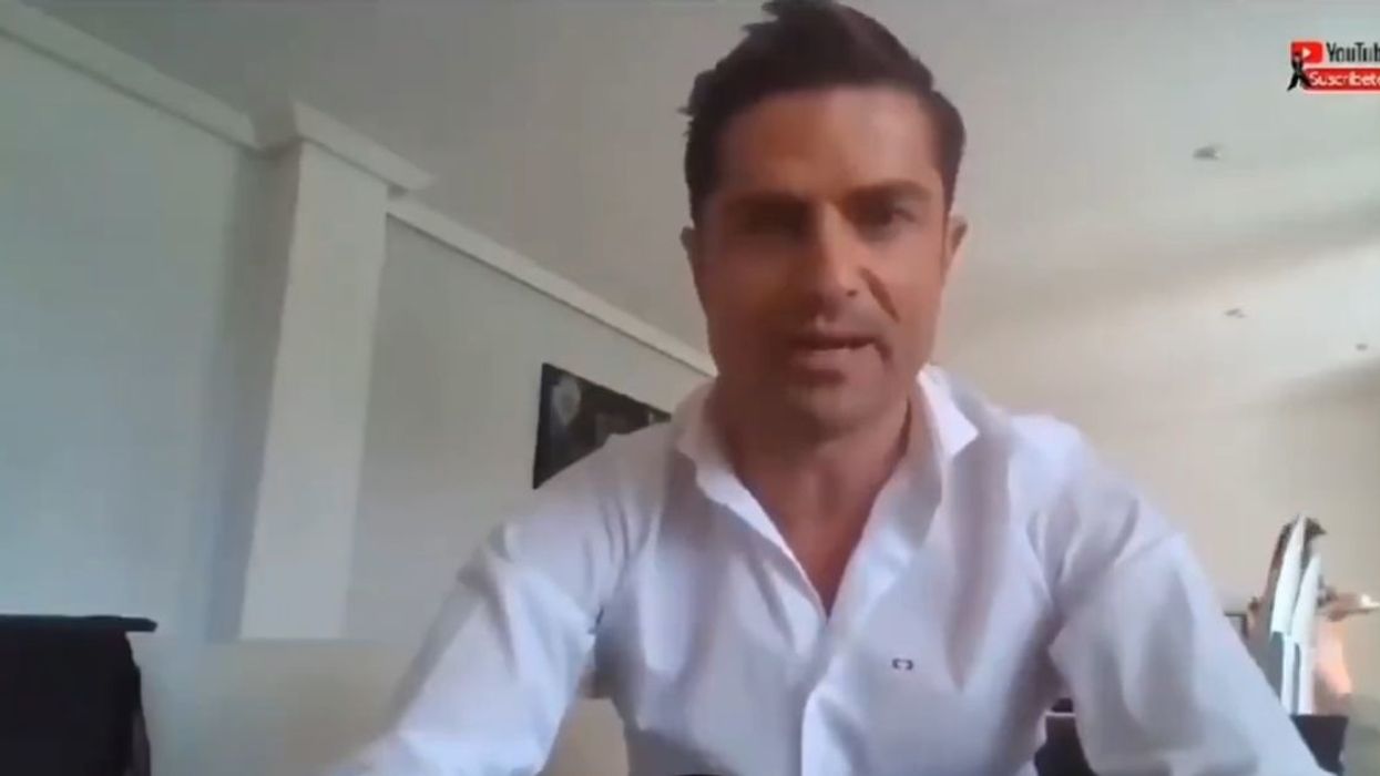 Reporter Goes Viral After Mostly-Naked Woman Walks Through His Apartment During An On-Camera Interview