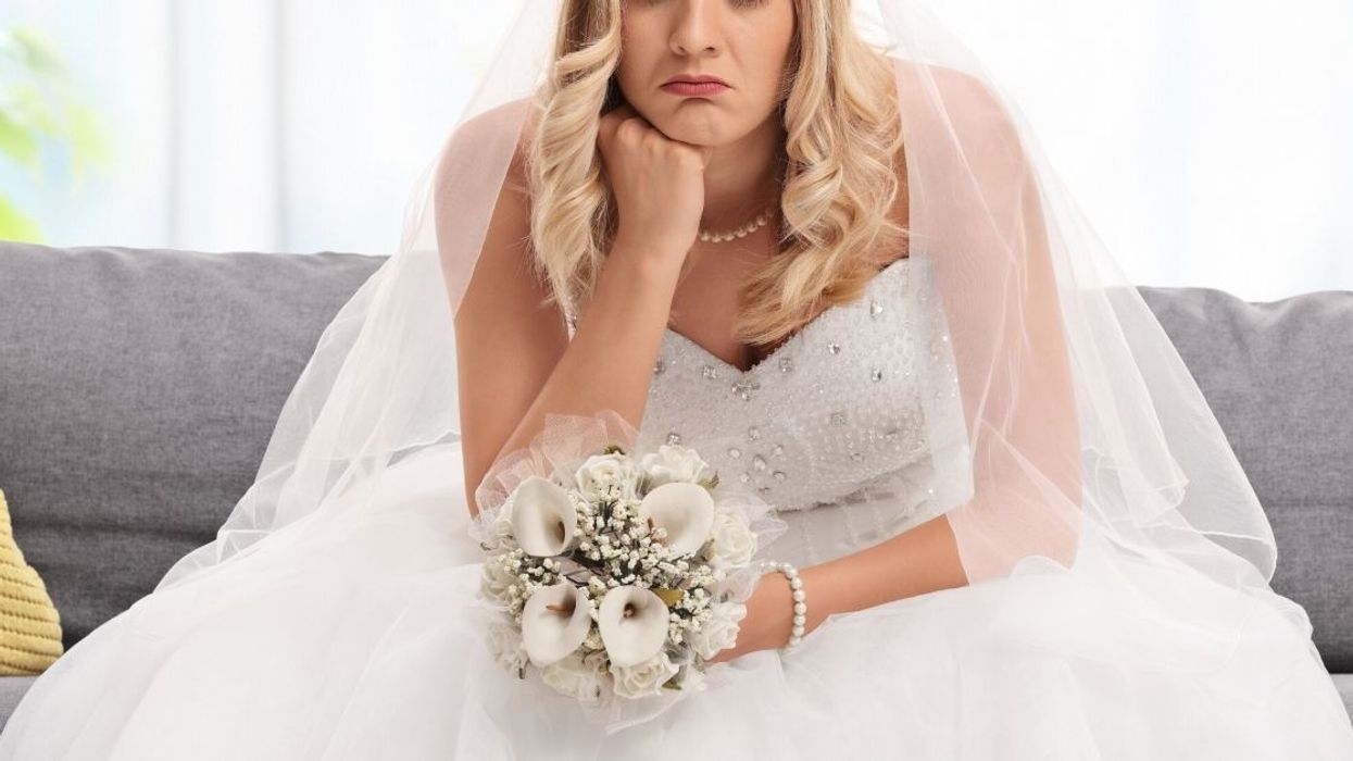 Woman Infuriates Her Sister After Refusing To Attend Her Wedding Since She Used To Date Her Sister's Fiancé