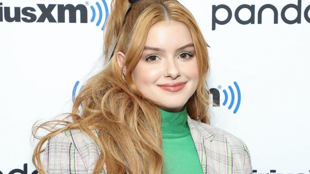 'Modern Family' Star Ariel Winter Accidentally Cut Off The Tip Of Her Finger—And Then Threw It Away