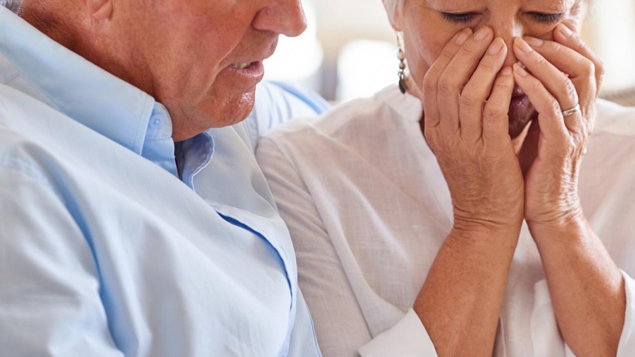 Woman 'Ruins' Her Parents' Vow Renewal After They Discover She's Dating The Son Of Her Dad's Former Girlfriend