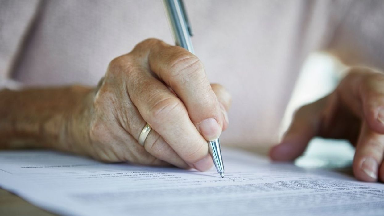 Woman Wonders If She's Wrong For Cutting Her Family Out Of Her Life After Her Mom's Will Left Everything To Her Sister