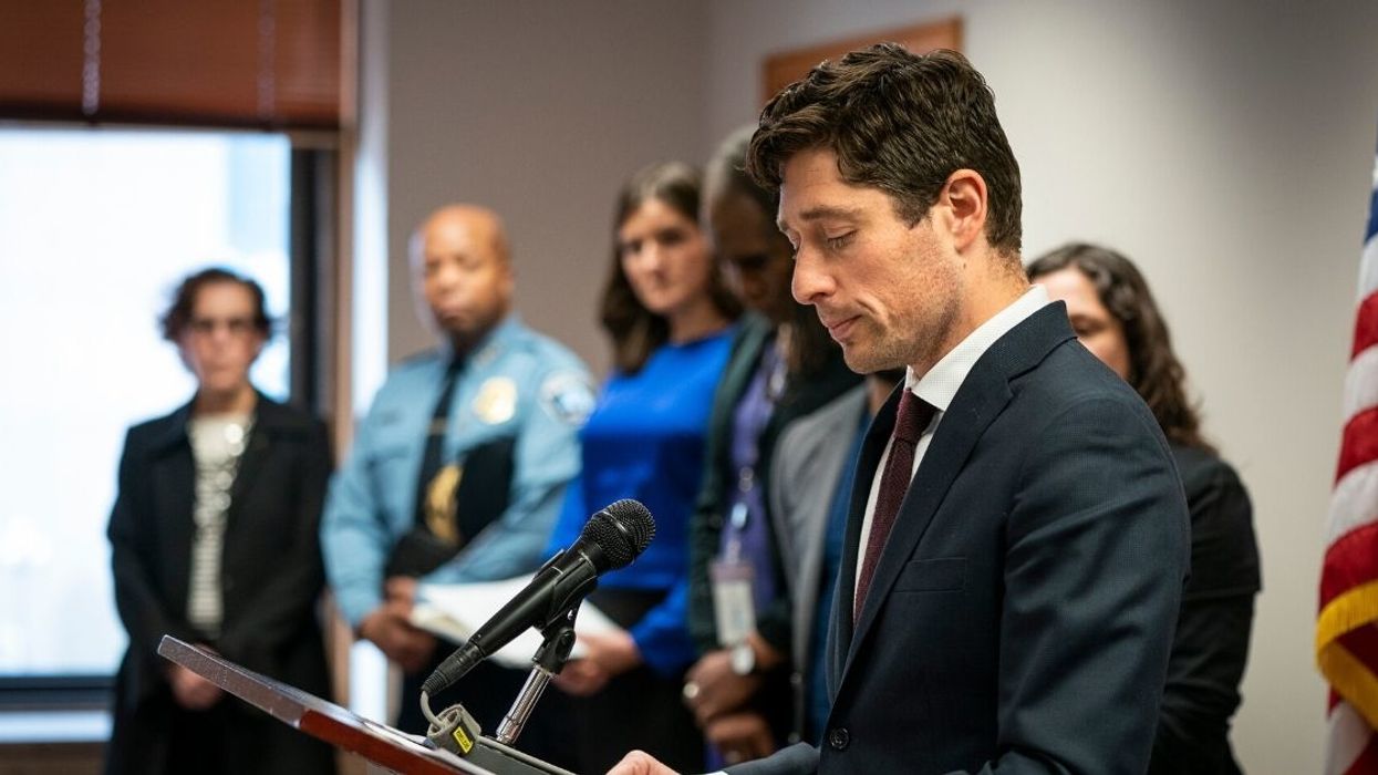 Minneapolis Mayor Condemns Police Action After Black Man's Death During Arrest Is Caught On Video